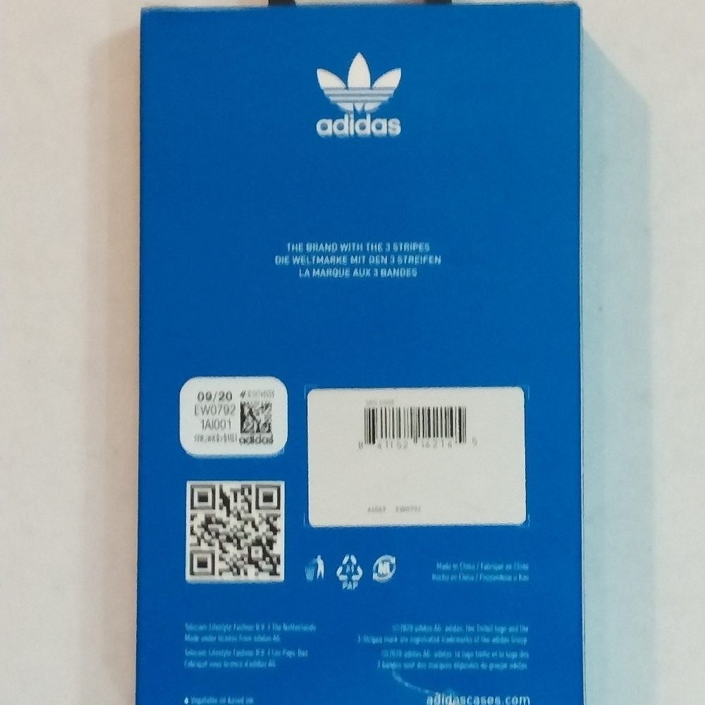 Adidas iPhone 11 Case & Screen Protector - Picture 5 of 8
